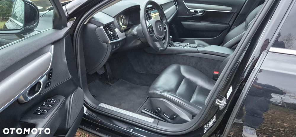 Volvo S90 D4 SCR Momentum - 34