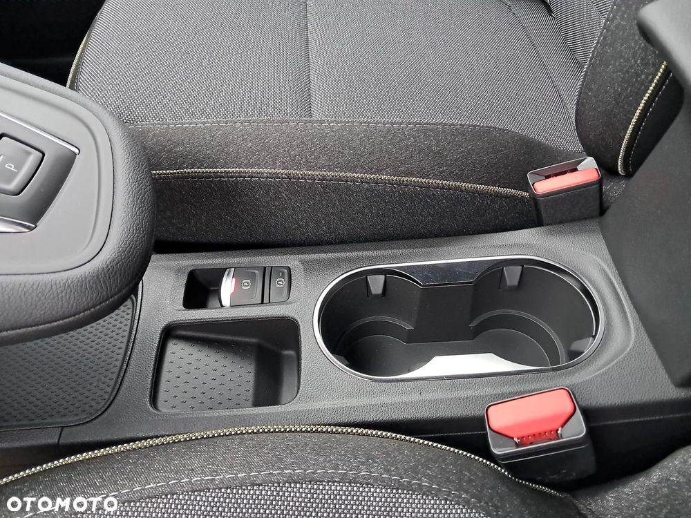 Mitsubishi Grandis - 26