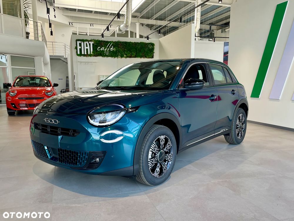 Fiat 600 1.2 Turbo Pop eDCT - 1