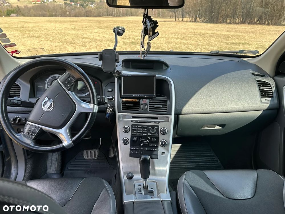 Volvo XC 60 D5 AWD Momentum - 14