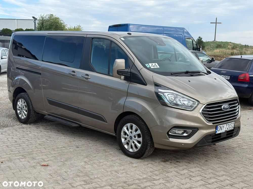 Ford Tourneo Custom 2018 photo 2