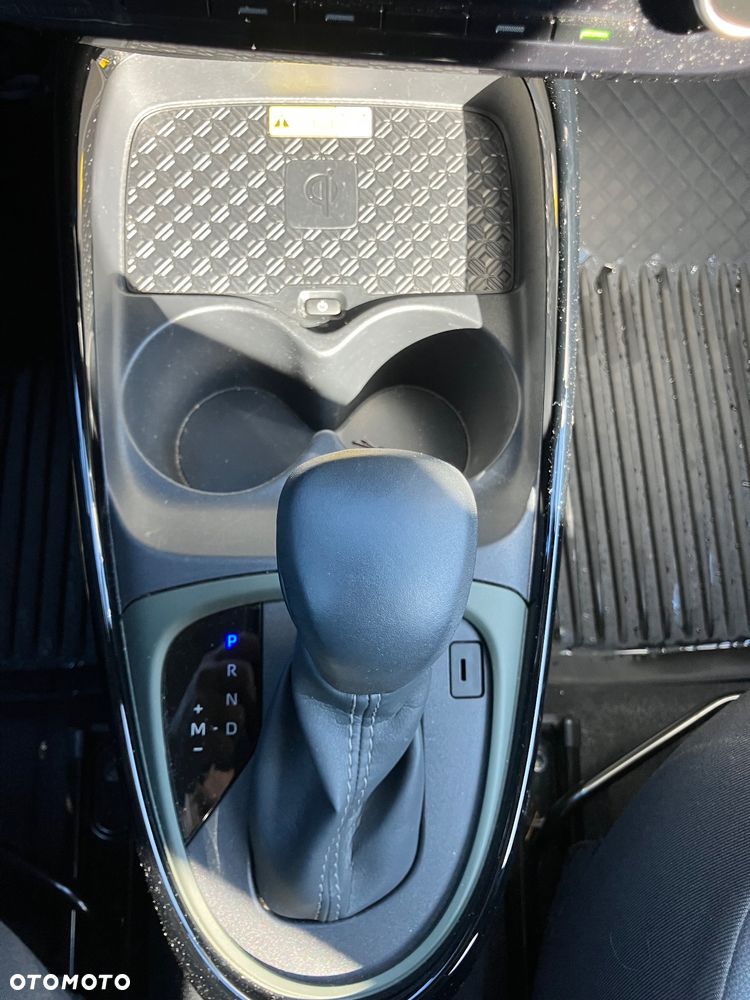 Toyota Aygo X 1.0 VVT-i Executive CVT - 10
