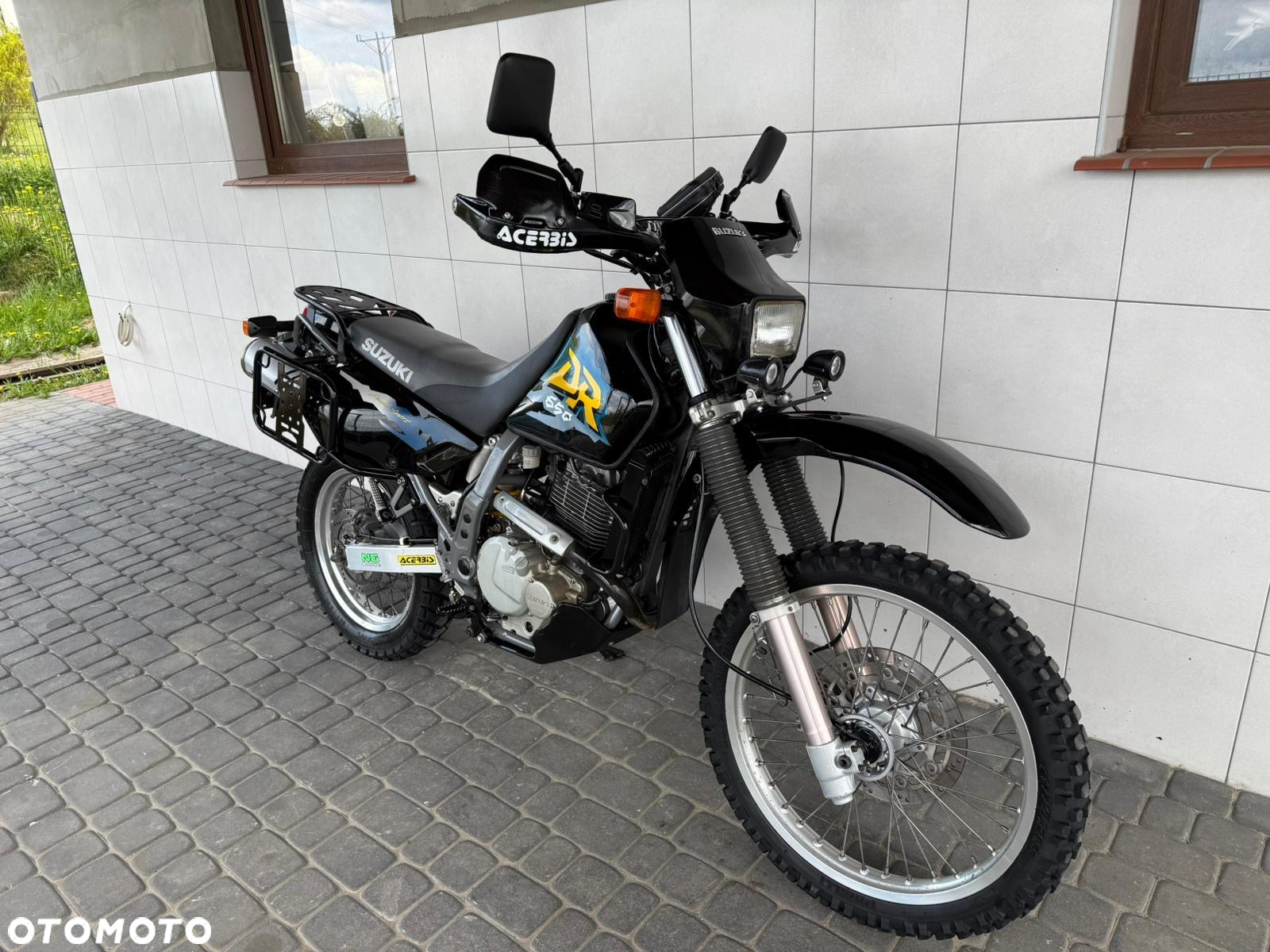 Suzuki DR