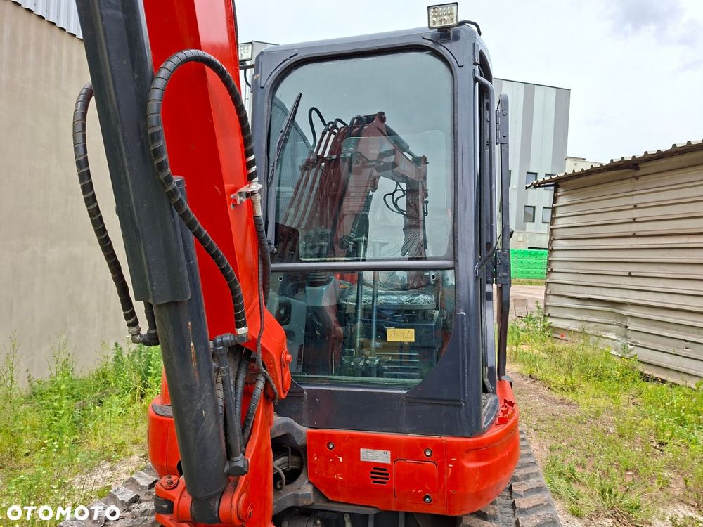 Kubota U50 - 3 - 32