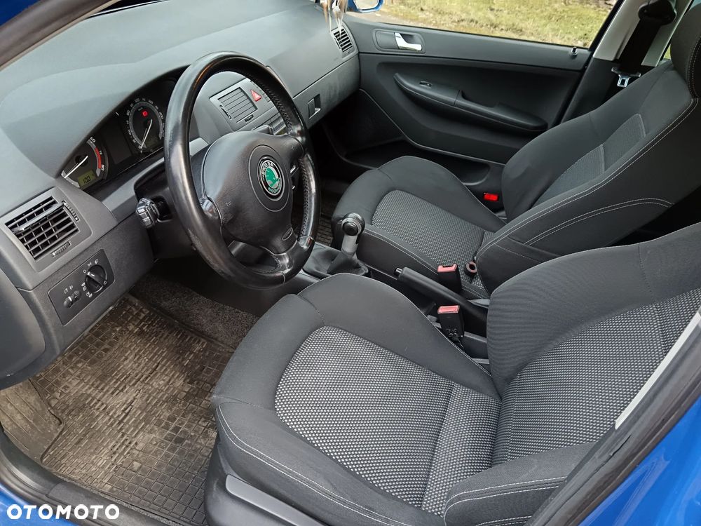 Skoda Fabia 1.4 16V Ambiente - 9