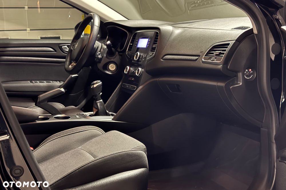 Renault Megane 1.3 TCe FAP Business - 28