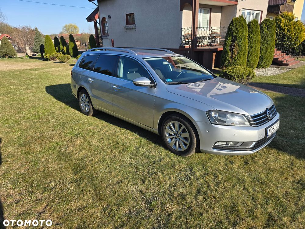 Volkswagen Passat 2.0 TDI BlueMotion Technology Exclusive - 1