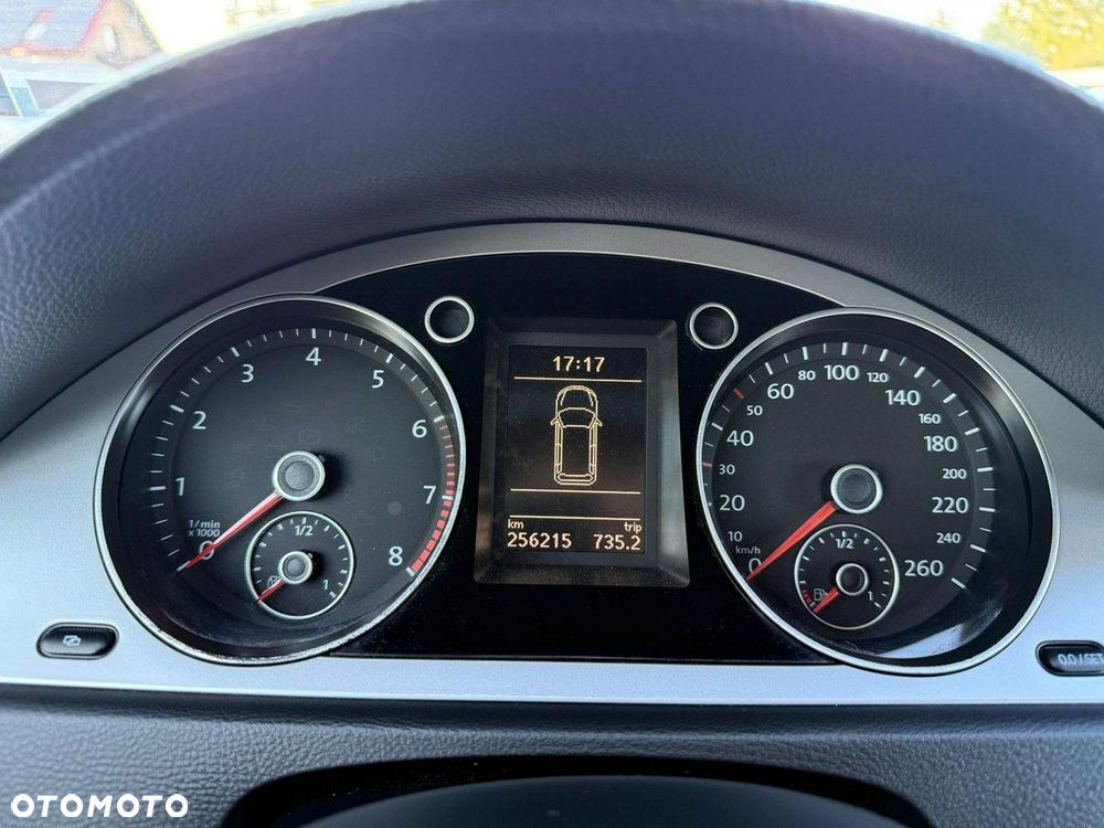 Volkswagen Passat - 23