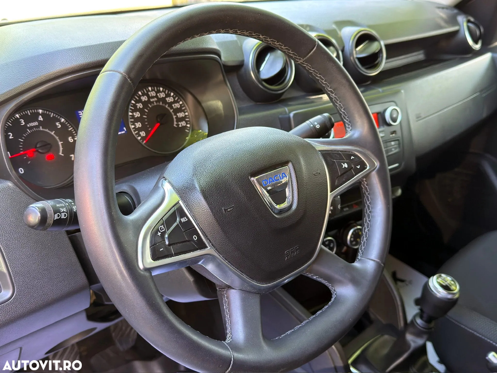 Dacia Duster 1.5 Blue dCi 4WD Comfort - 12