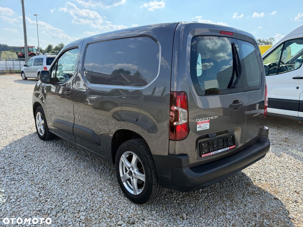 Peugeot PARTNER/Klima/PDC przód i tył/Nawigacja/Tempomat/Sensor świateł/Regał/ 230V gniazdko/import niemcy - 7