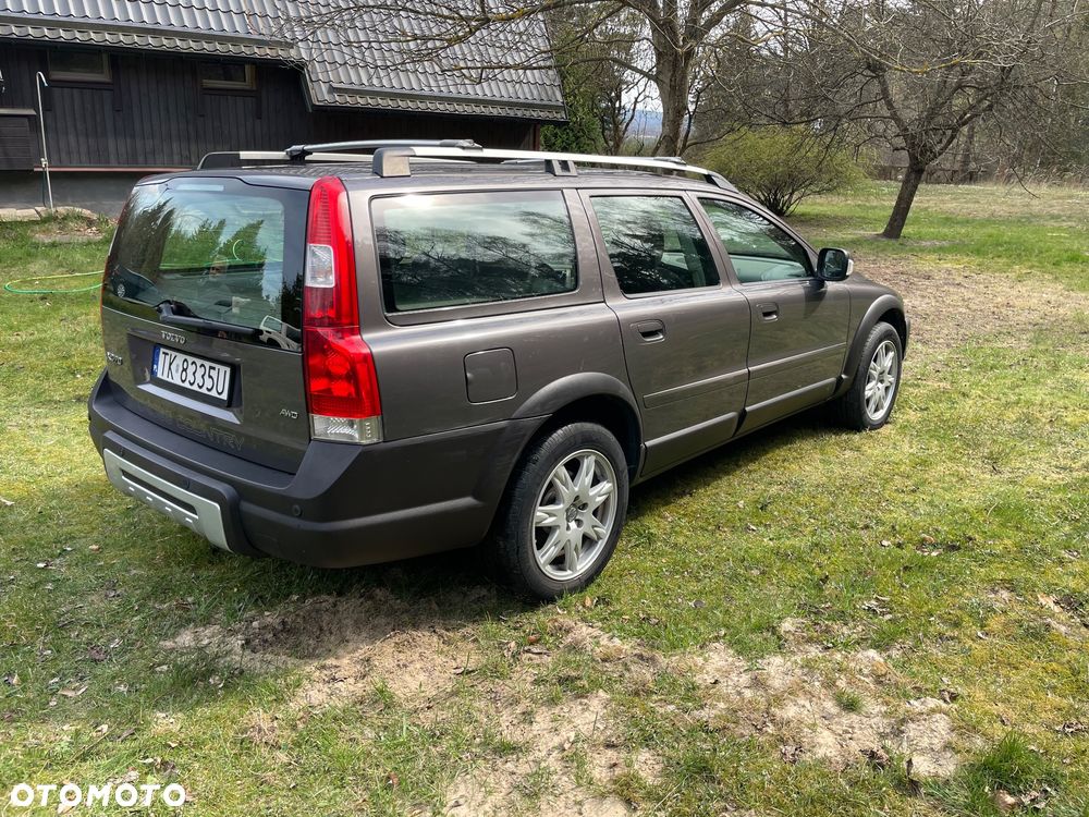 Volvo XC 70 D5 AWD Momentum - 5
