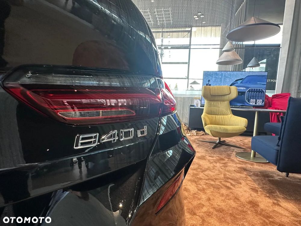 BMW Seria 8 - 12