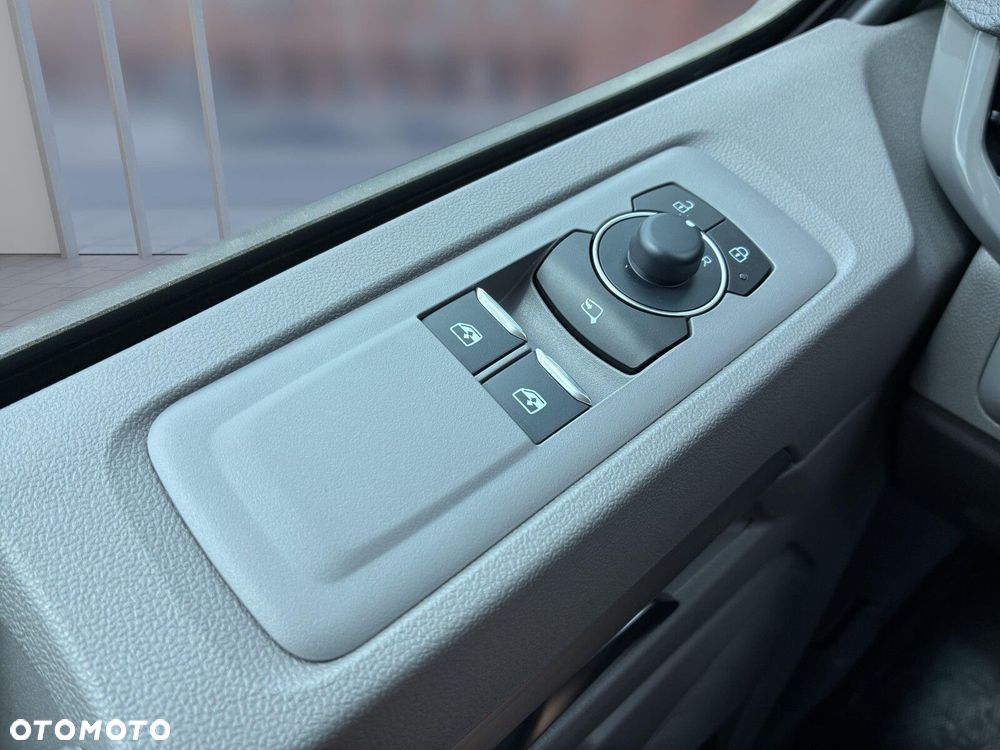 Volkswagen Transporter T7 Furgon Plus PanAmericana /6 osob./AUTOMAT, 2.0 TDI 150KM, r.o. 3500 mm - 31