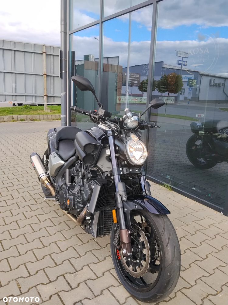 Yamaha V-MAX - 7