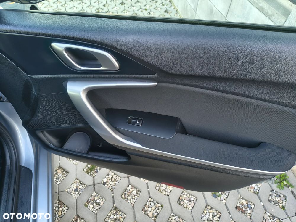 Kia Ceed 1.4 T-GDI L DCT - 21