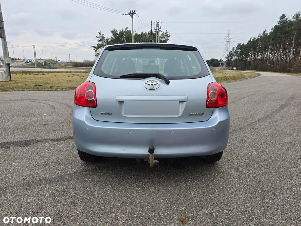 Toyota Auris - 2