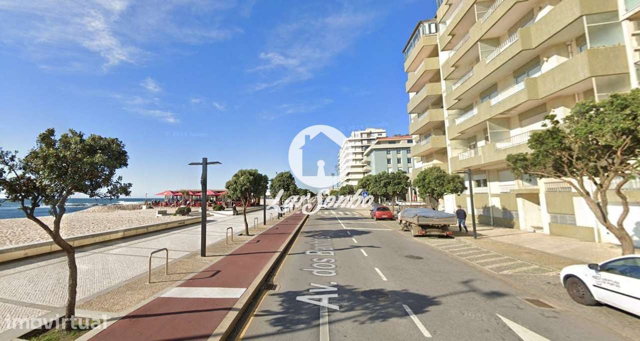 Exclusividade à Beira-Mar | T5 de Luxo na 1.ª Linha da Póvoa de Varzim - Grande imagem: 2/29