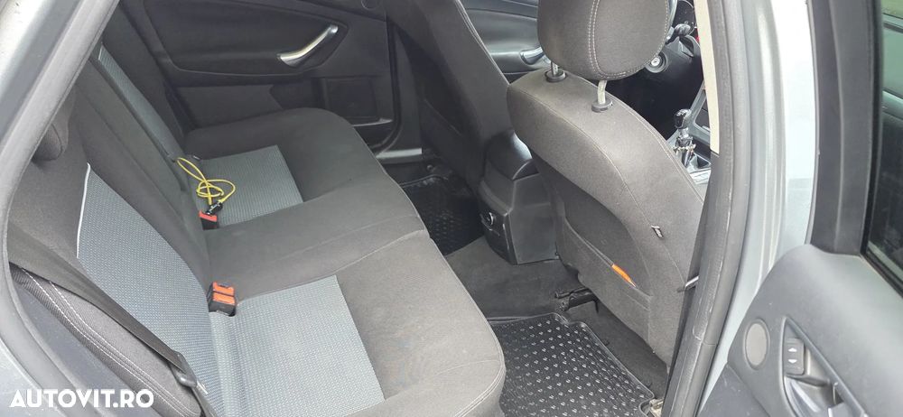 Ford Mondeo 2.0 Duratorq TDCi Titanium - 9