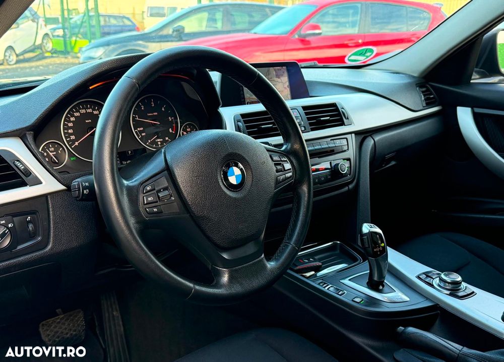 BMW Seria 3 318d Aut. - 16