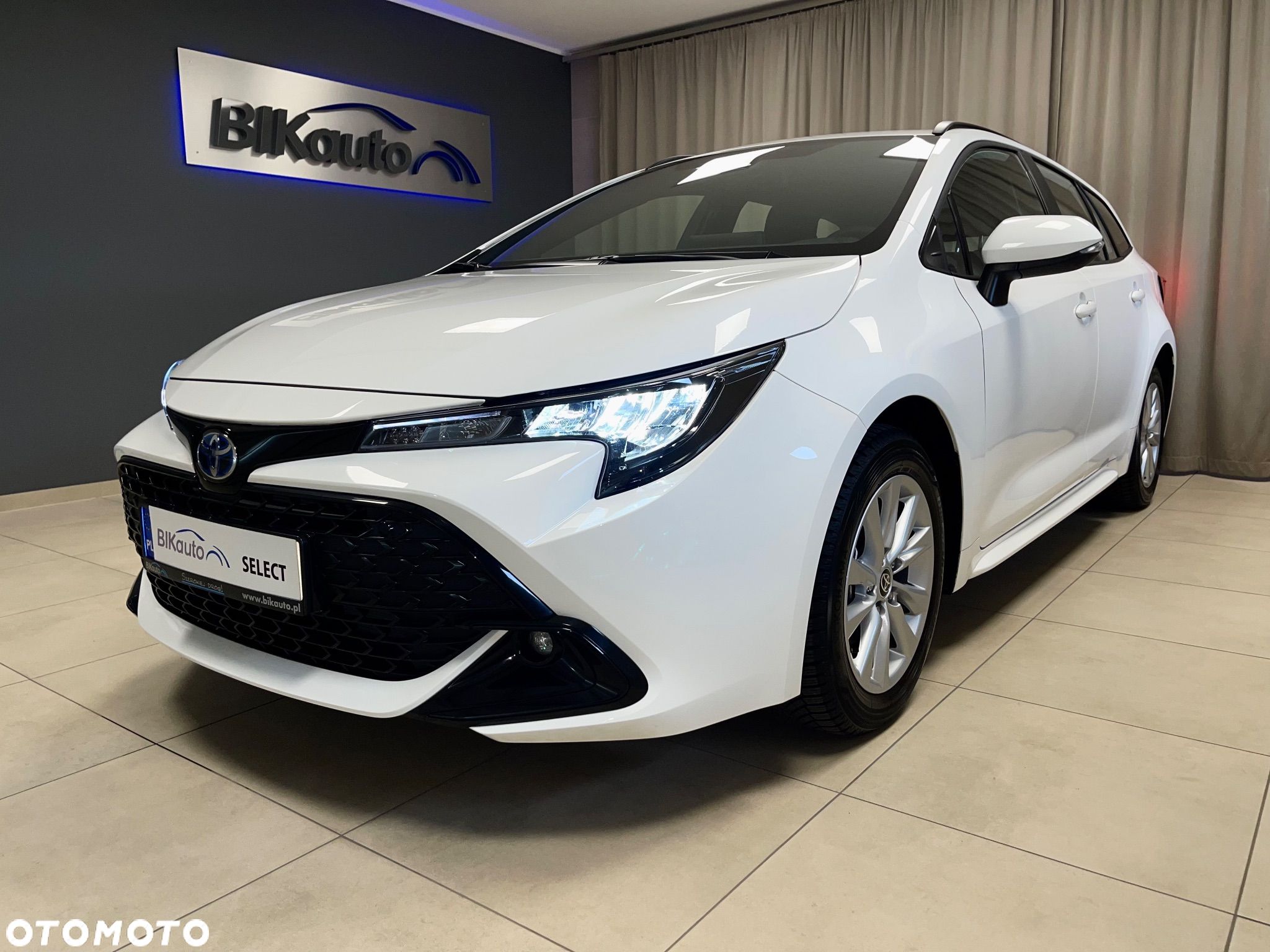 Toyota Corolla 1.8 Hybrid Comfort - 1