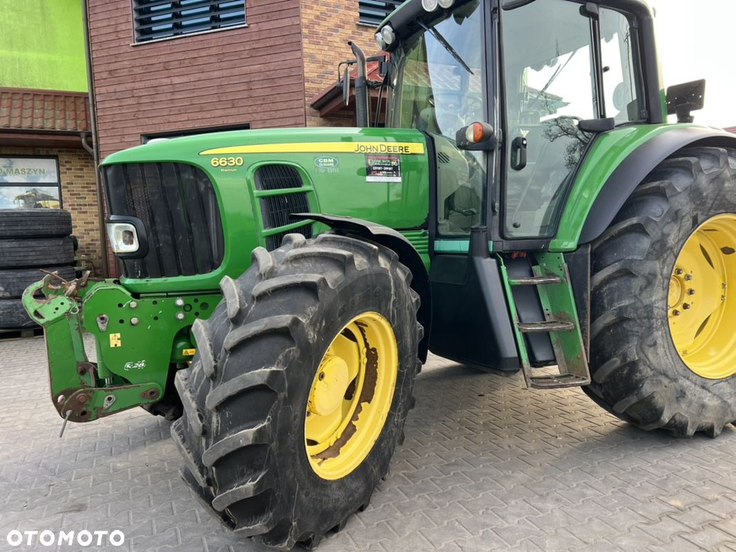John Deere 6630 Premium 6830. new holland - 2