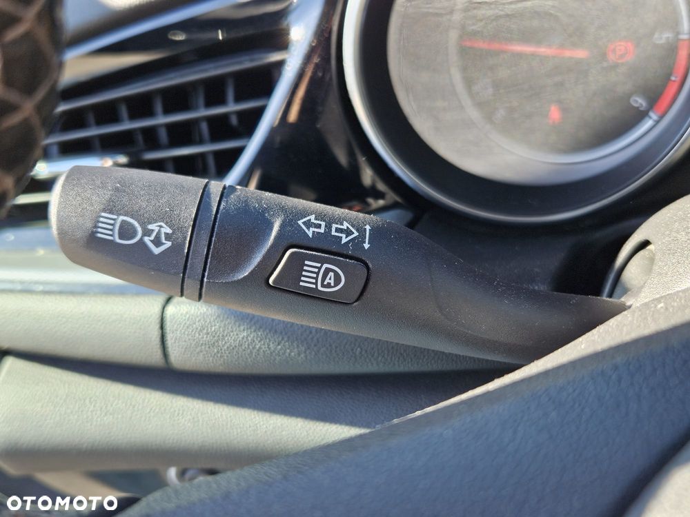 Opel Insignia 1.6 ECOTEC Edition - 12