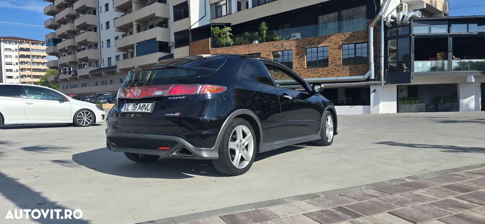 Honda Civic 2.2i-CTDi DPF Type S - 4