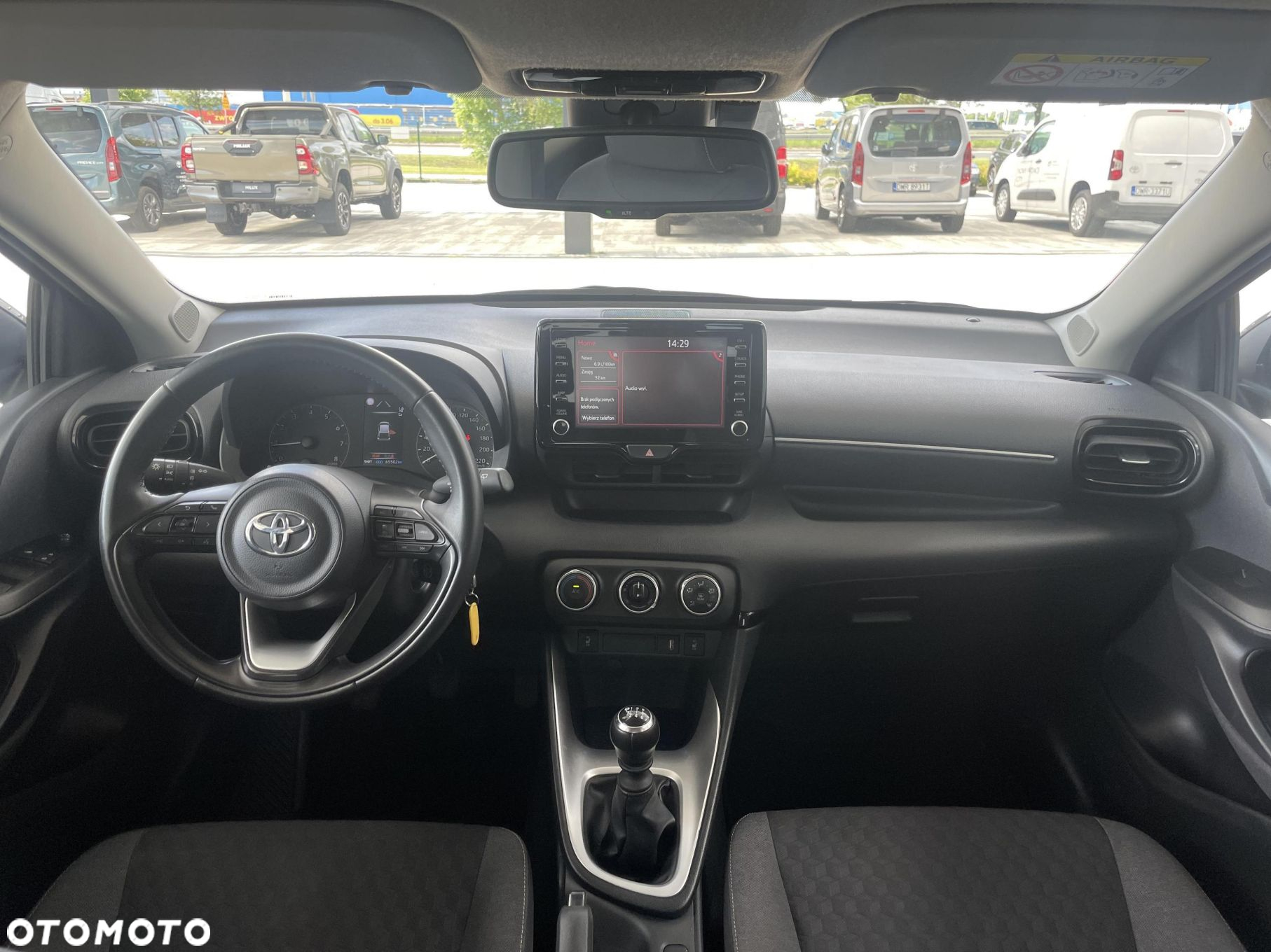 Toyota Yaris - 11