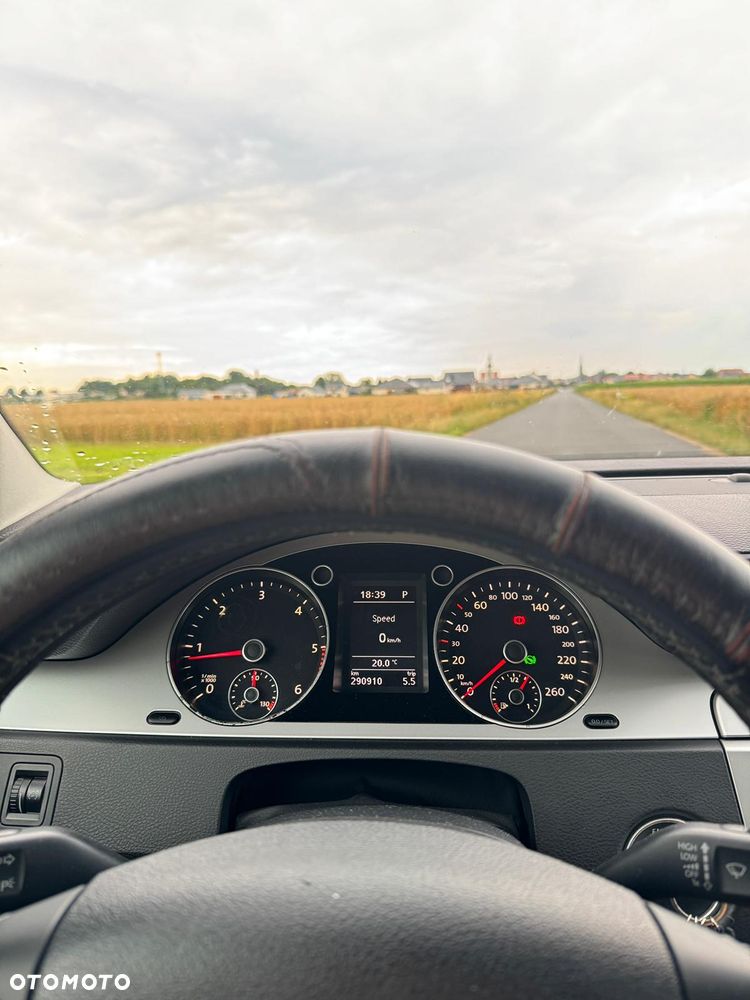 Volkswagen Passat Variant 2.0 TDI Comfortline DSG - 8