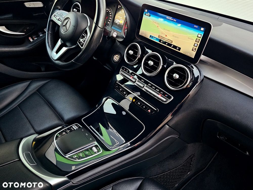 Mercedes-Benz GLC 200 4Matic 9G-TRONIC Exclusive - 30