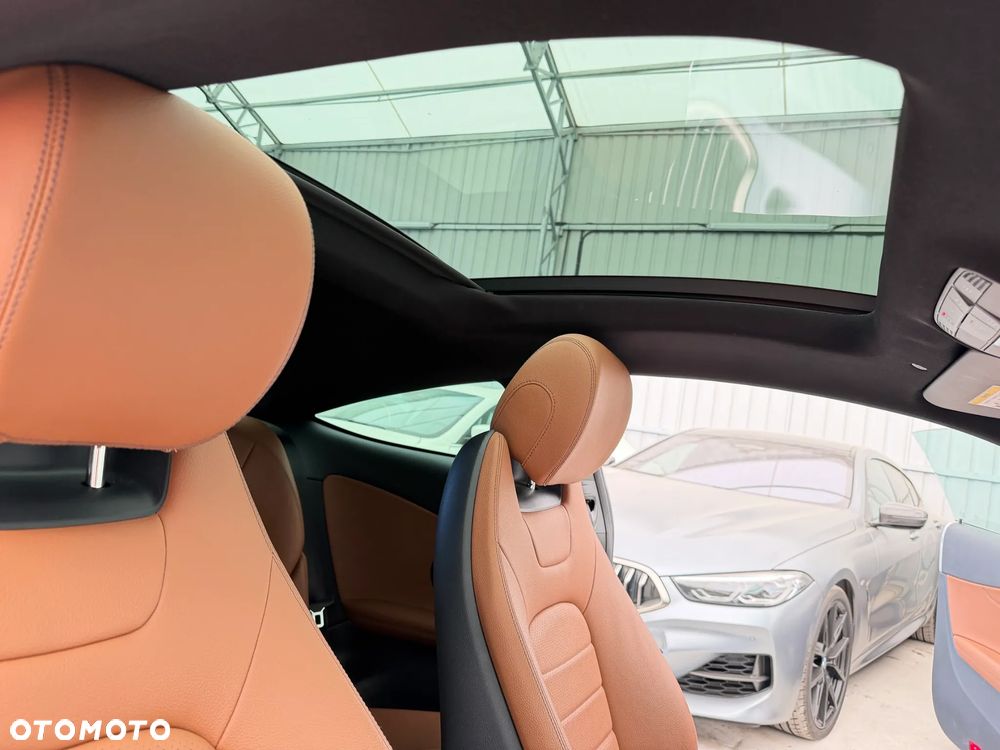Mercedes-Benz Klasa C 300 9G-TRONIC AMG Line - 9