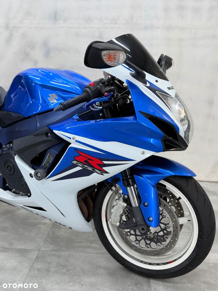 Suzuki GSX-R - 6