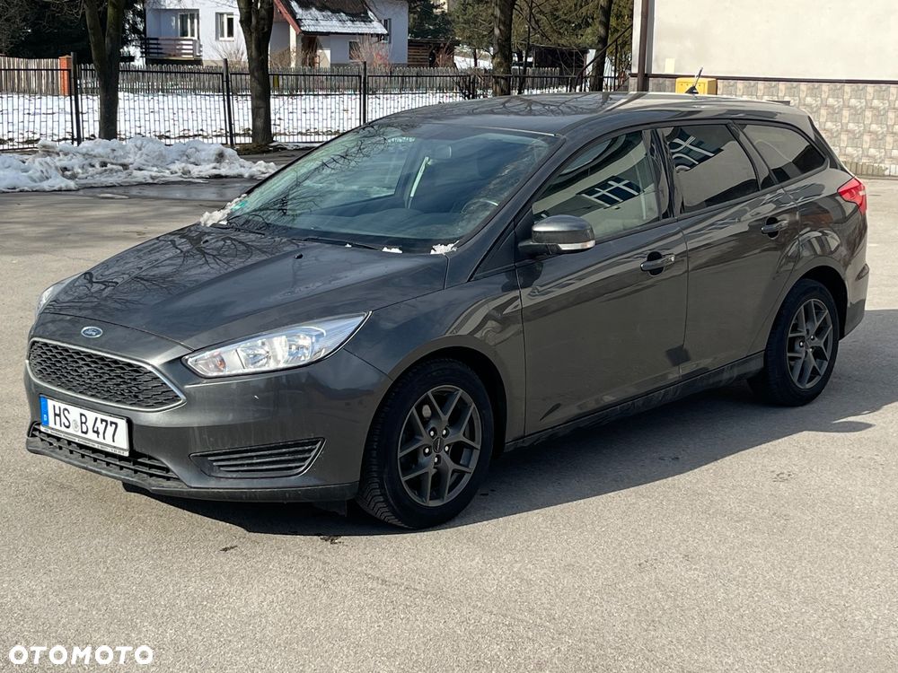 Ford Focus SW - 15