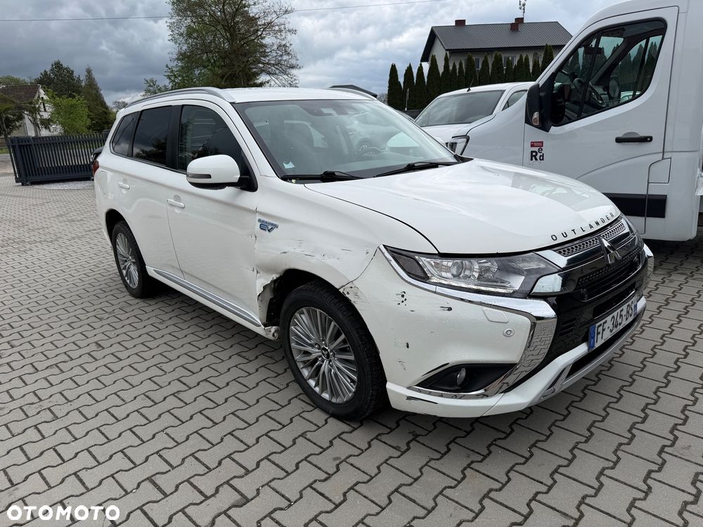 Mitsubishi Outlander 2.4 4WD Diamant - 4
