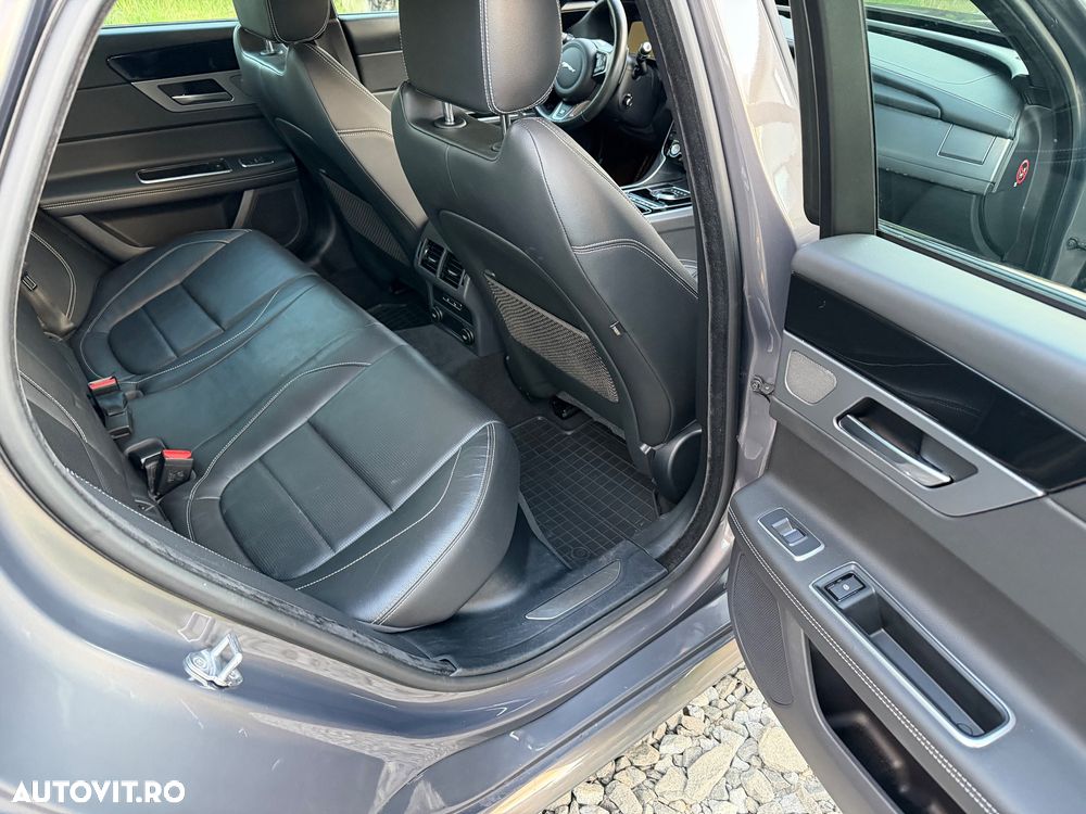 Jaguar XF 20d AWD Aut. R-Sport - 25