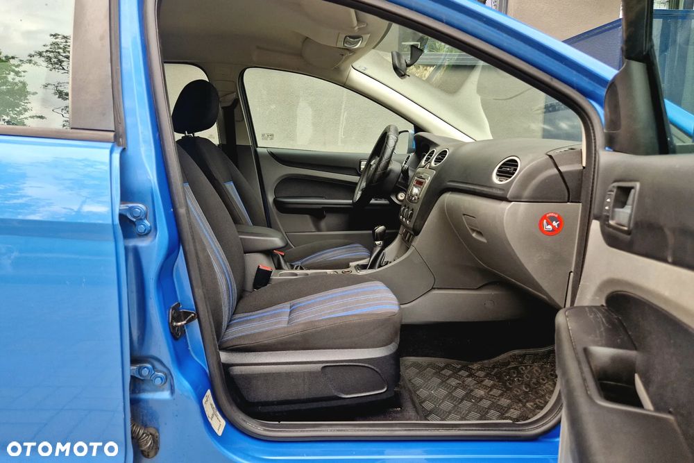 Ford Focus 1.6 Trend - 9