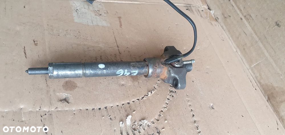 Wtrysk sterujący wtryskiwacz paliwa BMW 3 E46 2.0D 0432191527 - 2