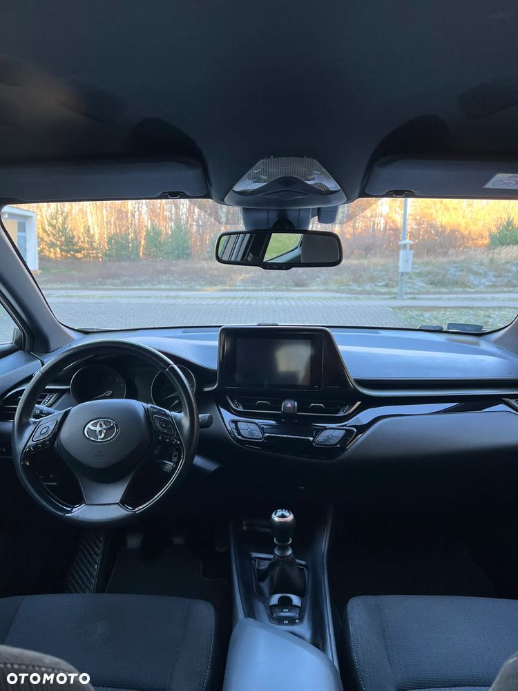 Toyota C-HR - 14
