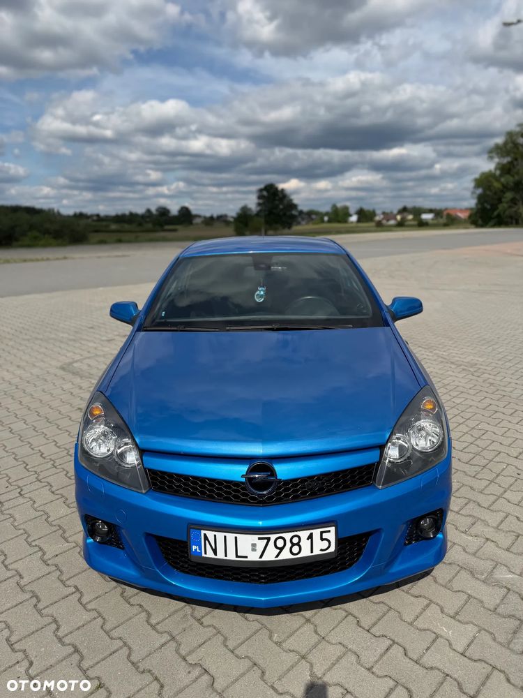 Opel Astra 2.0 T OPC - 4