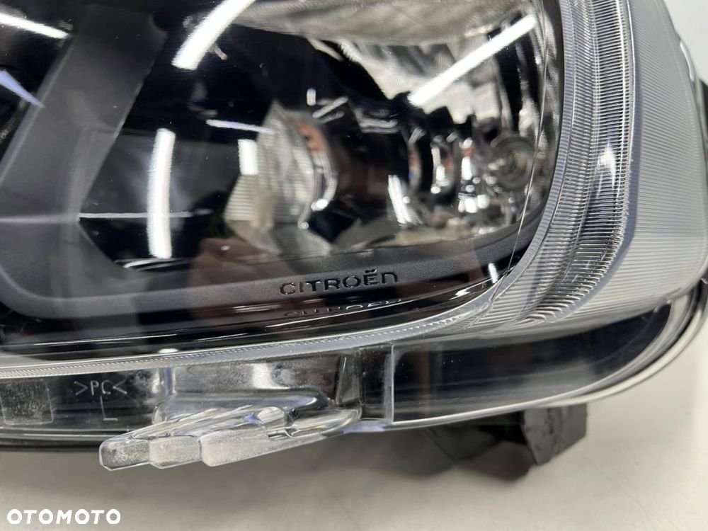 Lampa reflektor Citroen Berlingo III 3 Multispace 2018r.- lewa przednia wersja osobowa 9816825180 - 9