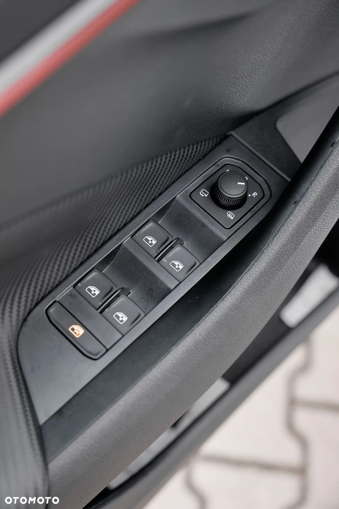 Skoda Kamiq 1.5 TSI Monte Carlo DSG - 10