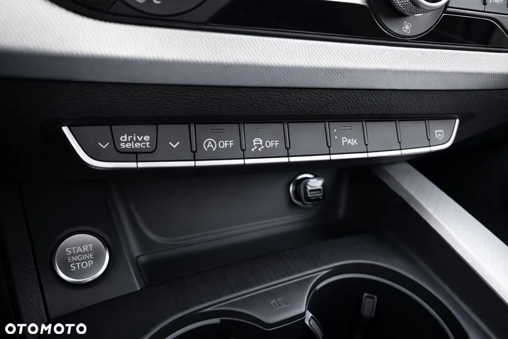 Audi A4 Avant 2.0 TFSI ultra S tronic sport - 18