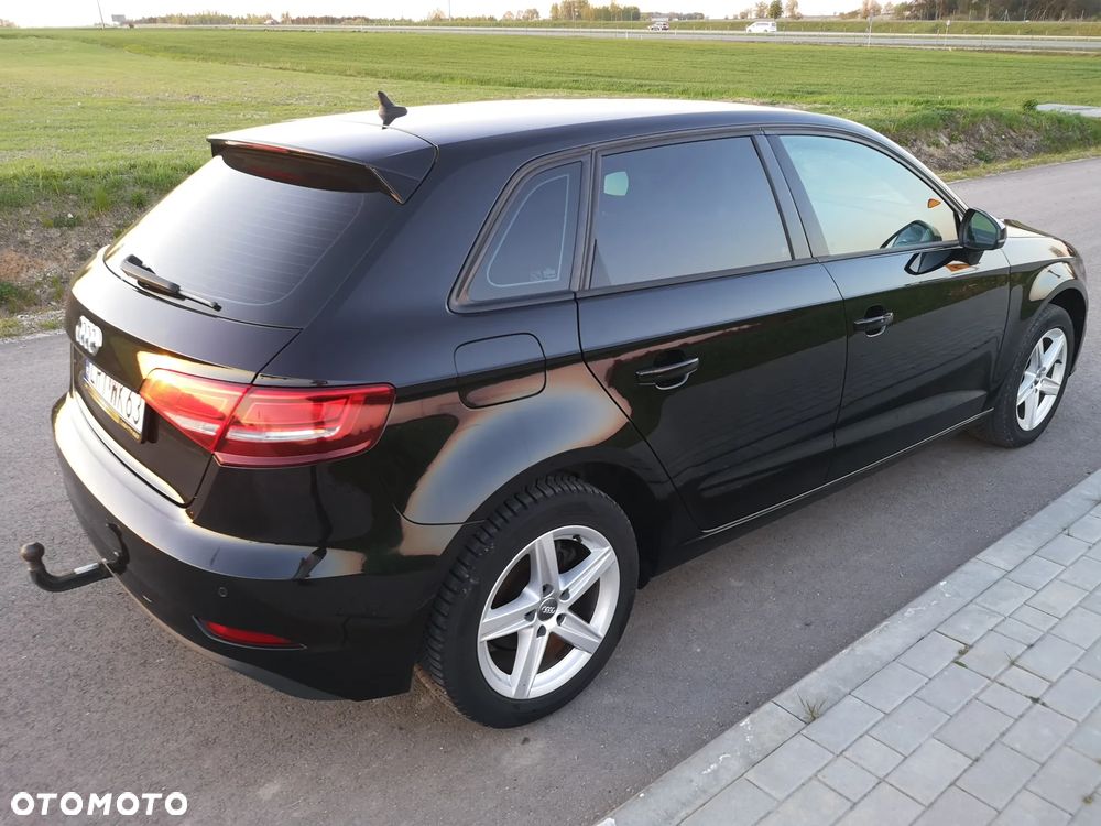 Audi A3 Sportback 1.6 TDI S tronic sport - 29