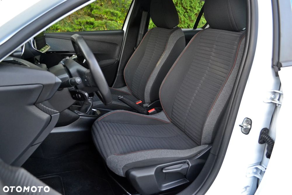 Peugeot 208 - 20