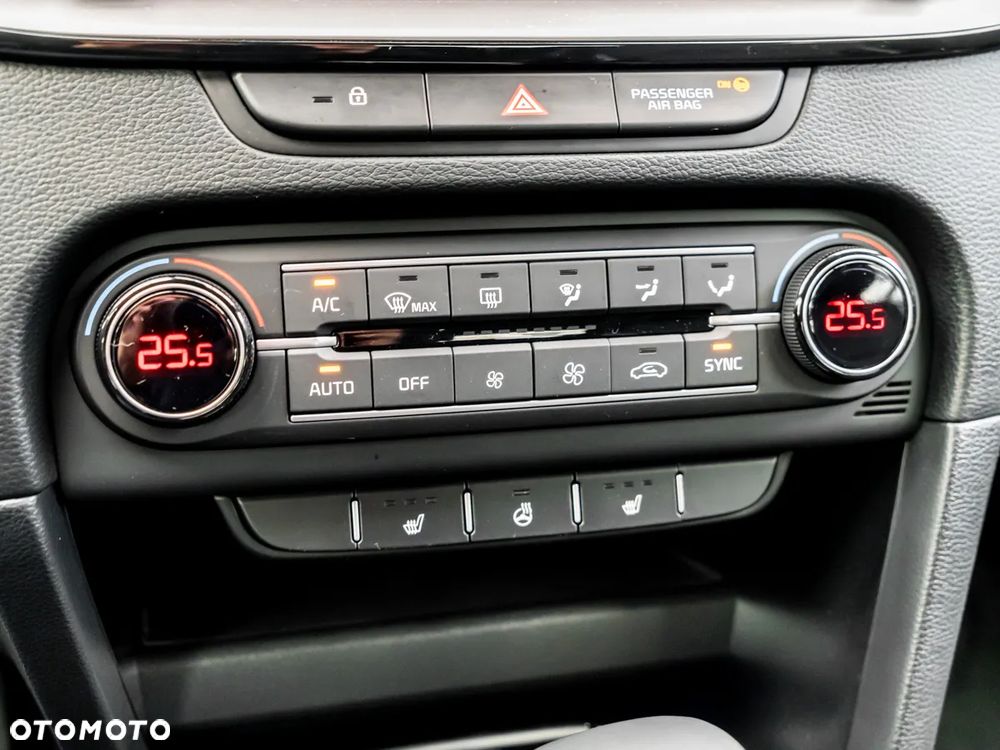 Kia Ceed 1.5 T-GDI Tribute DCT - 28