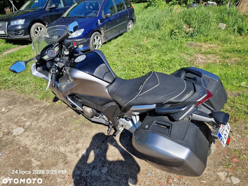 Honda VFR - 11