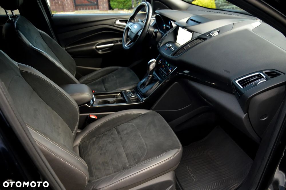 Ford Kuga 2.0 TDCi 4x4 ST-Line - 21