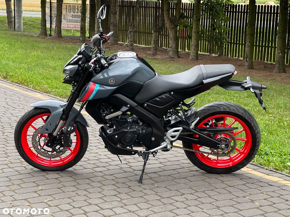 Yamaha MT - 9