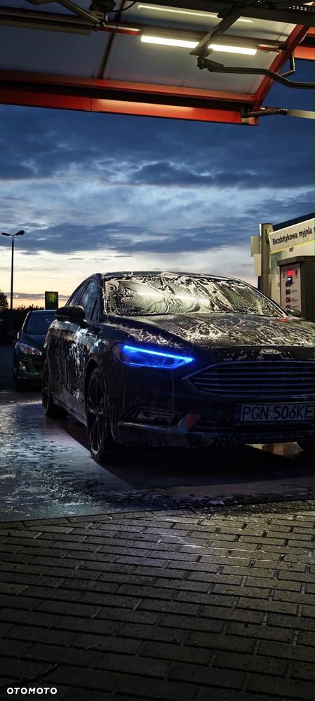 Ford Fusion - 4