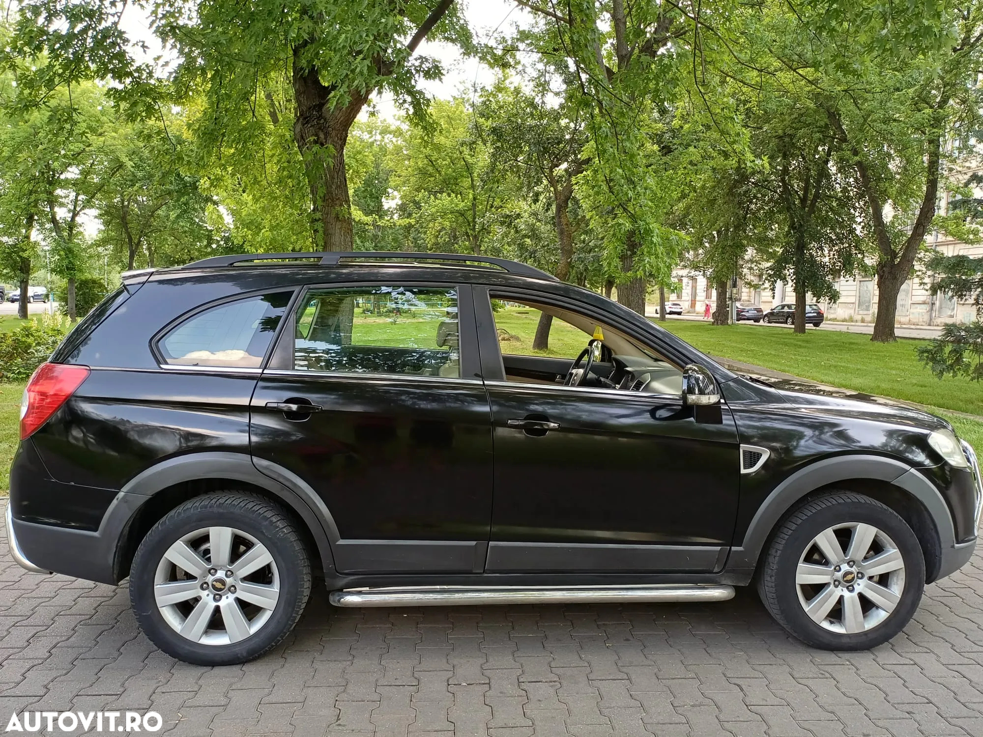 Chevrolet Captiva 2.0 High G9 AWD LT - 3